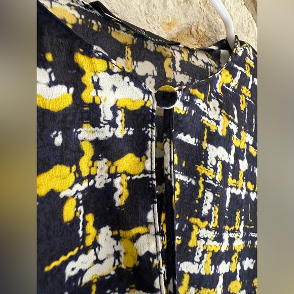 Carolina Herrera Blue Yellow Silk long sleeve Abstract Blouse - Picture 7 of 7